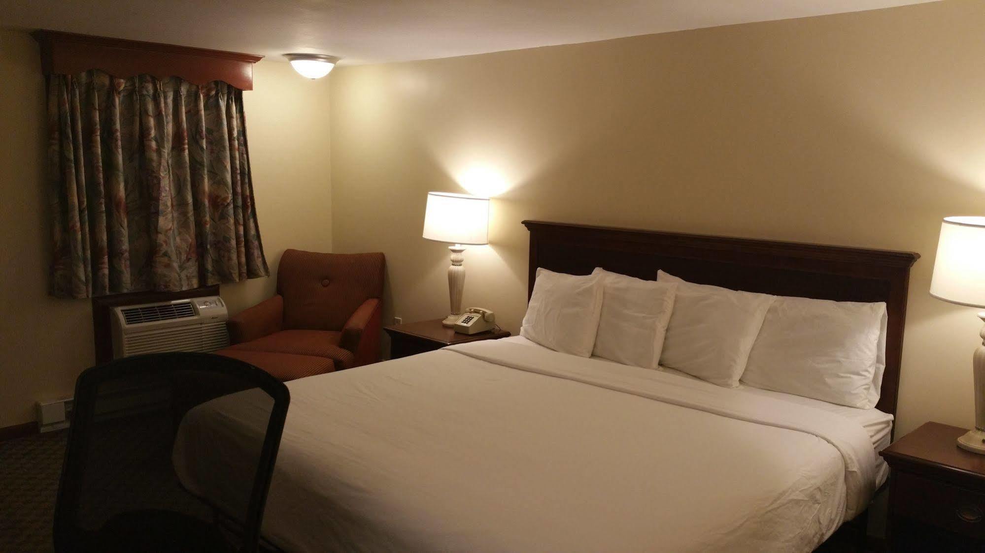 Dartmouth Motor Inn Dış mekan fotoğraf